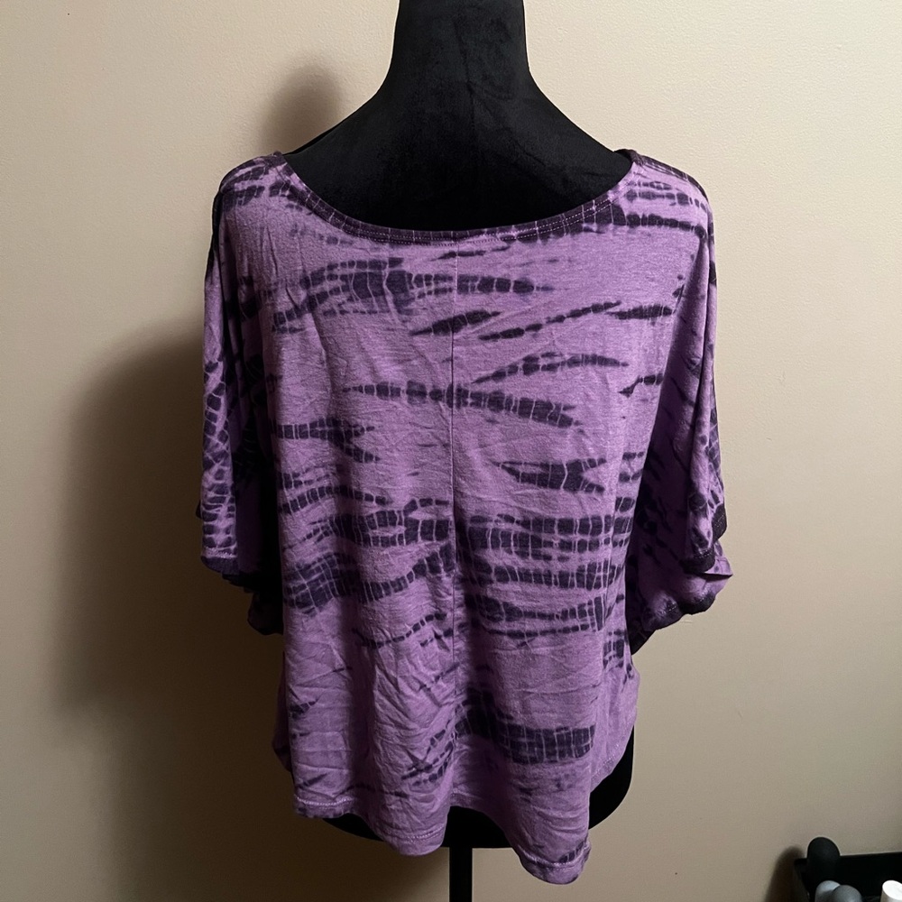 Crop Top - Picture 3 of 7